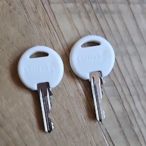 Chateau C970 2-3/4" 70mm U-Haul Stainless Steel Security Disc Padlock Keys